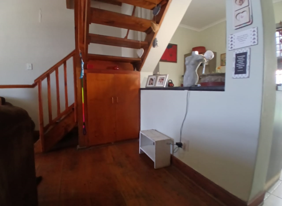 2 Bedroom Property for Sale in Mossel Bay Central Western Cape